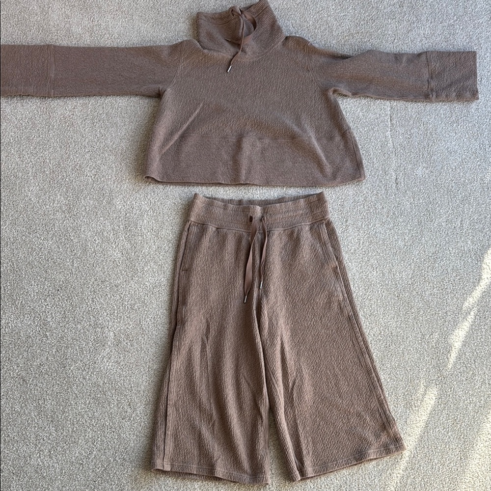 Cozy Lululemon Retreat Yourself Lounge Set